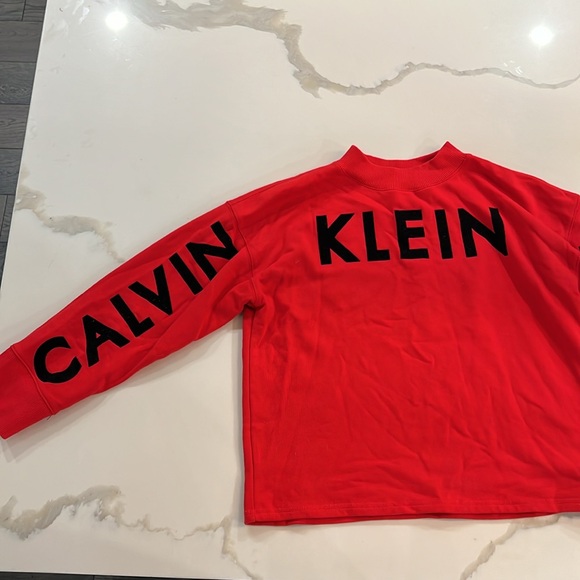 Calvin Klein sweater - Picture 2 of 5
